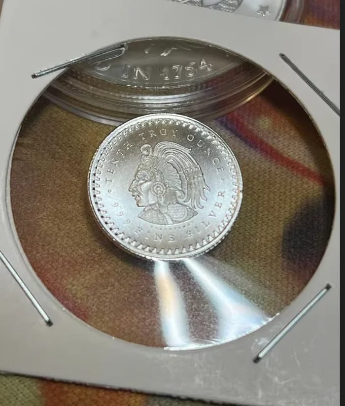 1/10 oz .999 Silver Round Aztec Calendar Design - Image 1