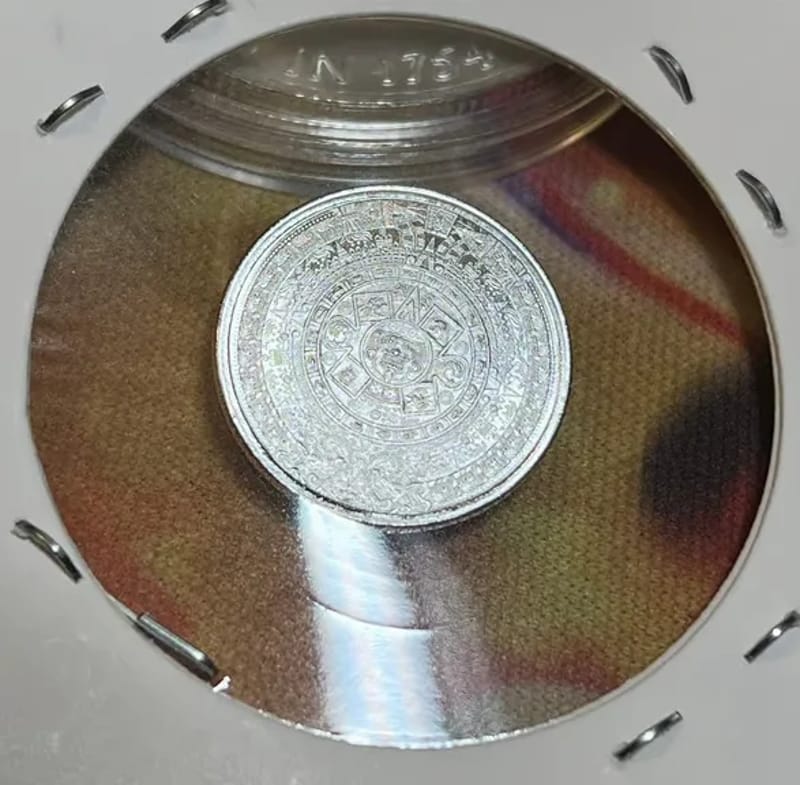 1/10 oz .999 Silver Round Aztec Calendar Design - Image 2