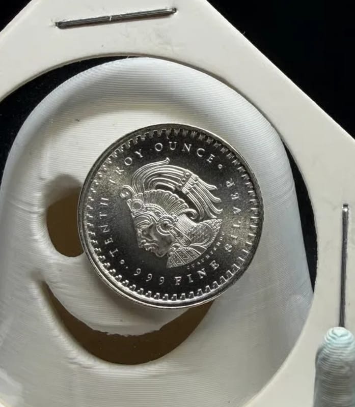 1/10 oz .999 Silver Round Aztec Calendar Design - Image 3