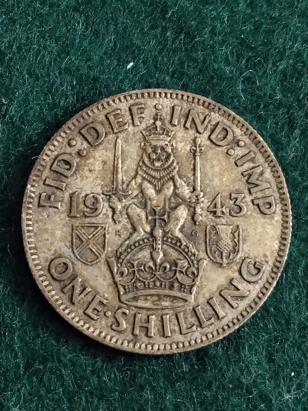 Silver 1943 WW2 UK One Shilling Scottish variant - Image 1