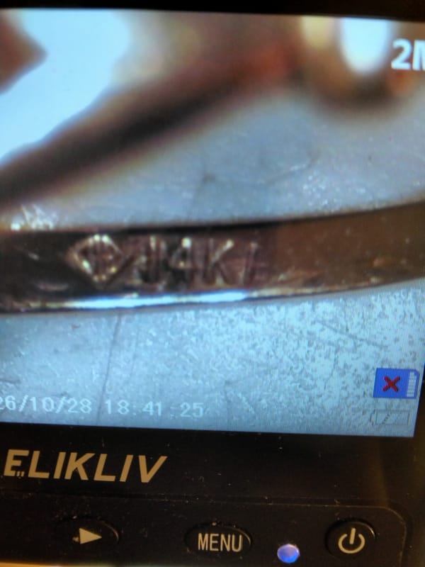 Vintage 14K Gold Claddagh Ring Heart Crown Hands  - Image 6