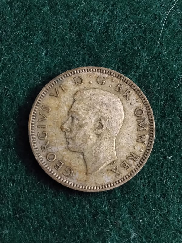 Silver 1943 WW2 UK One Shilling Scottish variant - Image 6