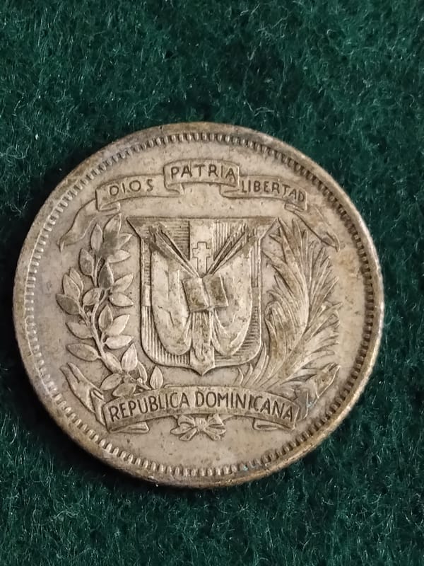 Silver 1951 Dominican Republic 25 Cent Low Mintage - Image 4