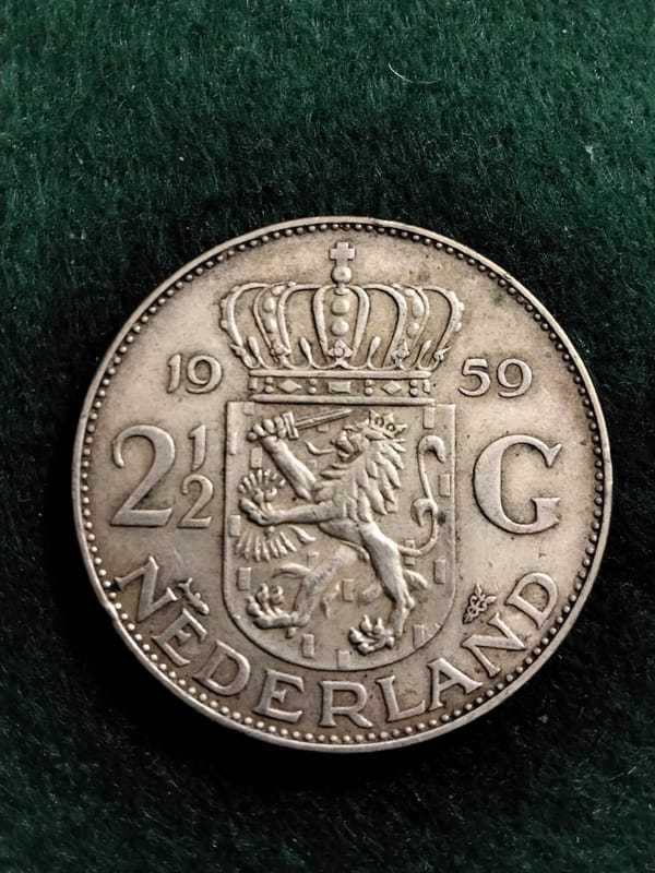 Silver 1959 Netherlands 2.5 Gulden Queen Juliana  - Image 6
