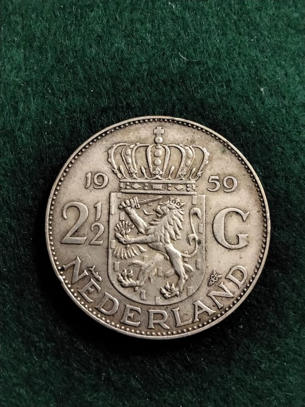 Silver 1959 Netherlands 2.5 Gulden Queen Juliana  - Image 7