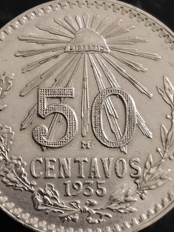Silver better date 1935 Mexico 50 Centavos AU - Image 5