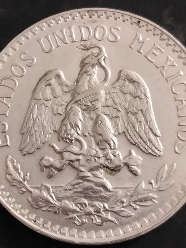 Silver better date 1935 Mexico 50 Centavos AU - Image 7