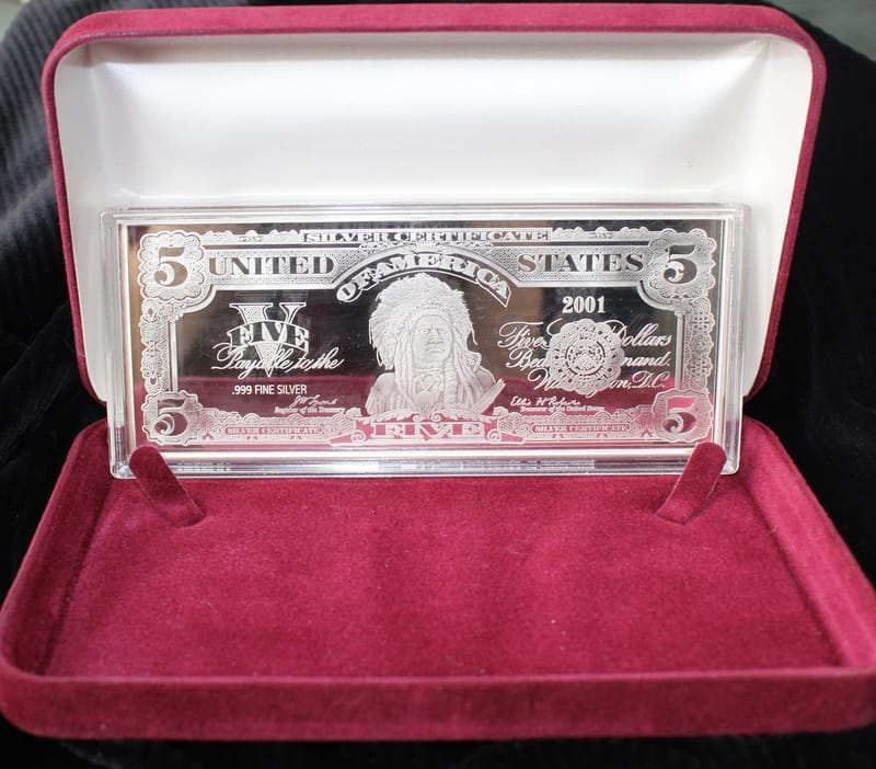 2001 Giant Silver $5 Indian Proof .999 Fine - Image 1