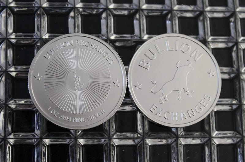 1 Ounce .999 Fine Silver Liberty Themed - Image 1