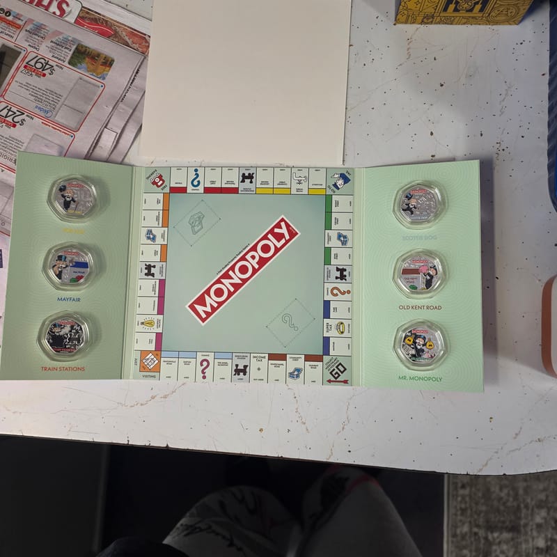 Monopoly Legends of the Board COIN SET 6x9  - Image 4