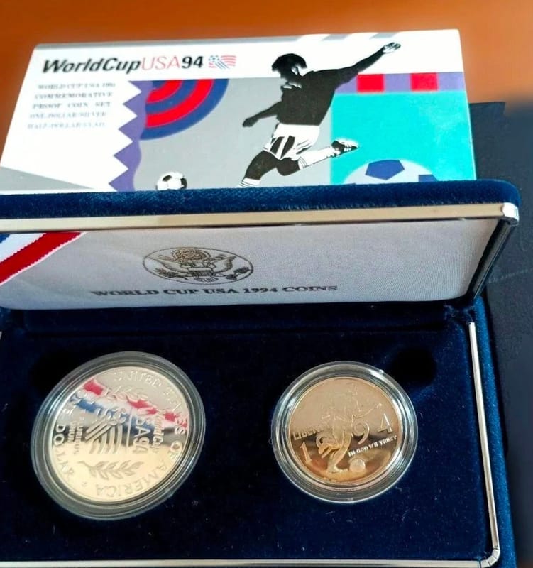 1994 FIFA World Cup USA Commemorative Proof 2Coins - Image 2