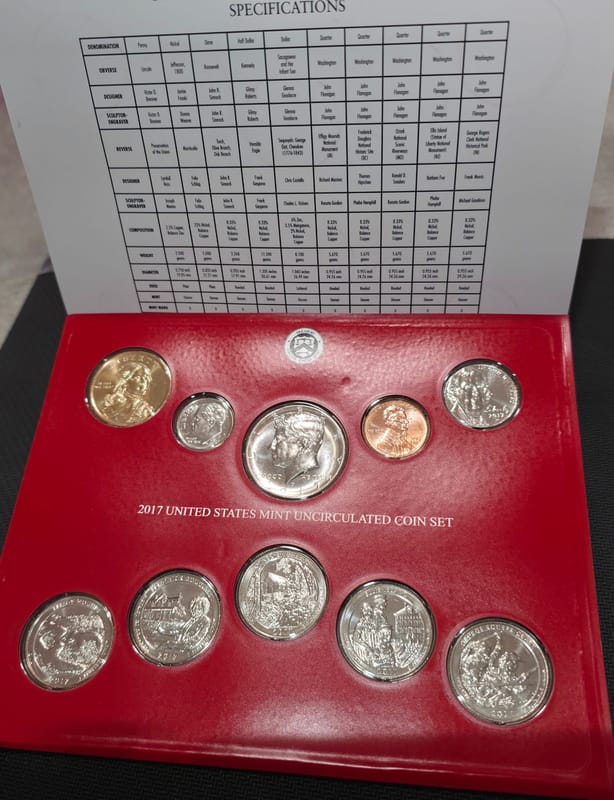 2017 United States Mint Uncirculated Coin Set P+D - Image 2