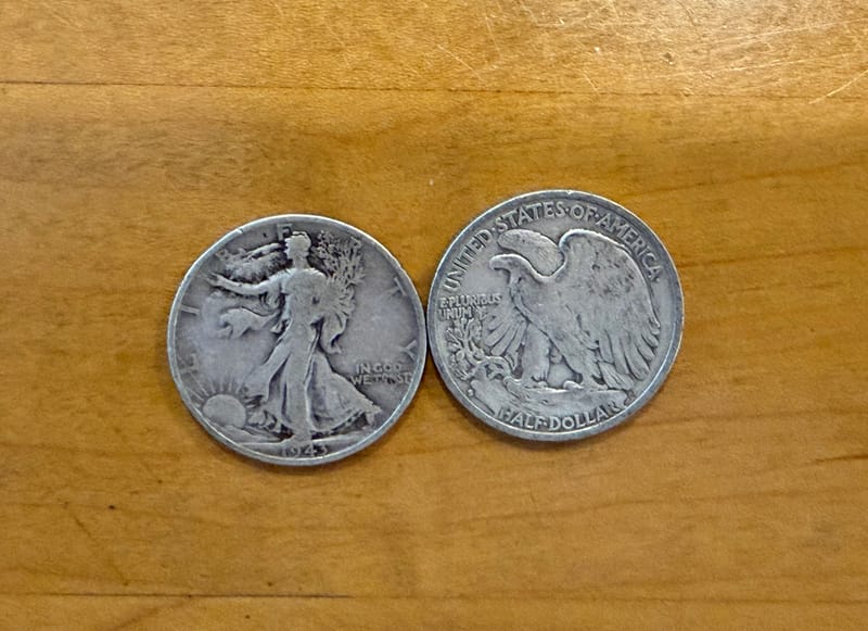 90% walking Liberty silver half dollars - Image 2