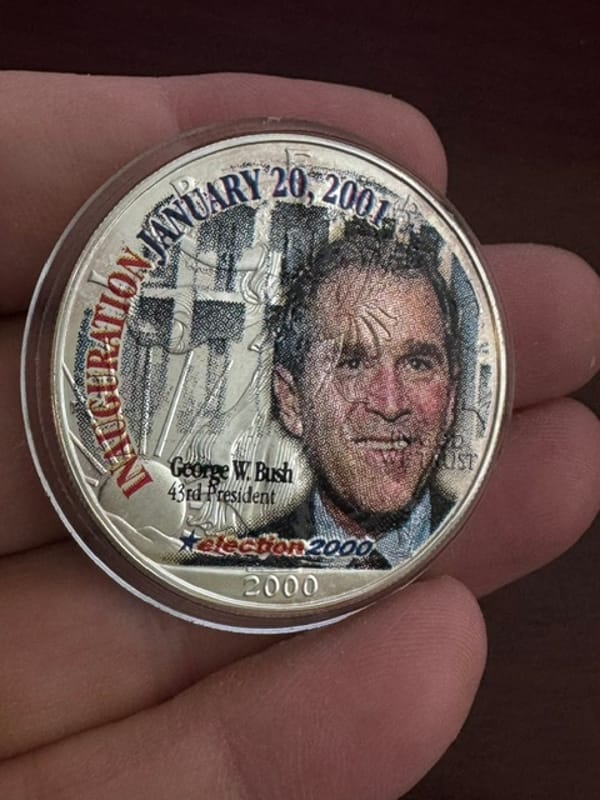 George W Bush colorized 2000 American Eagle 1 oz - Image 3
