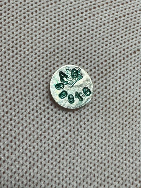 1 Gram of .999 stamped round with green lettering - Image 2