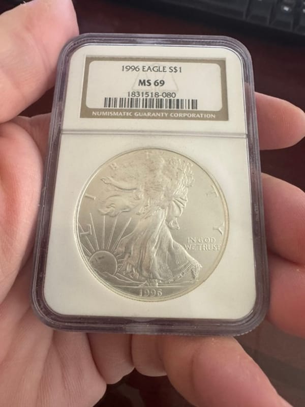 GREAT PRICE on KEY DATE 1996 MS69 American Eagle - Image 1