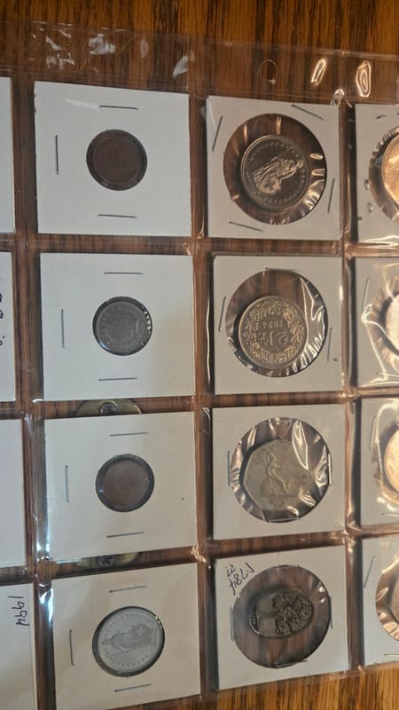 Collection of Vintage and Modern World Coins in Pr - Image 3