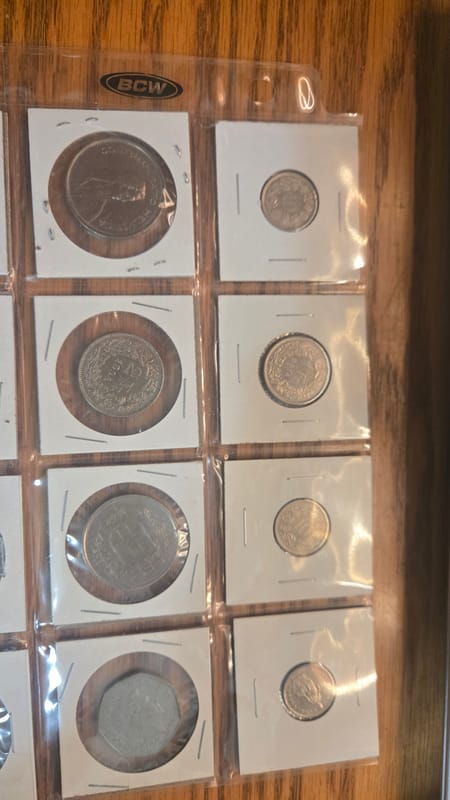 Collection of Vintage and Modern World Coins in Pr - Image 2