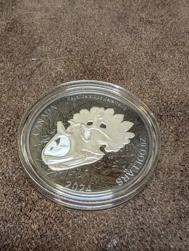 2024 Discovering Dinosaurs Royal Horned Face 1ozt - Image 2