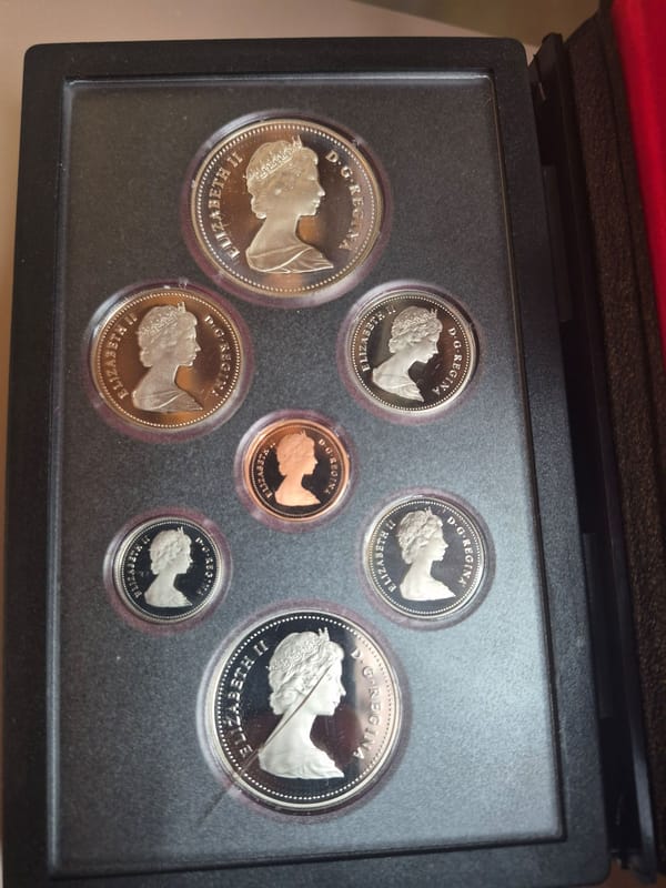 1983 double dollar Canadian Proof mint set - Image 2
