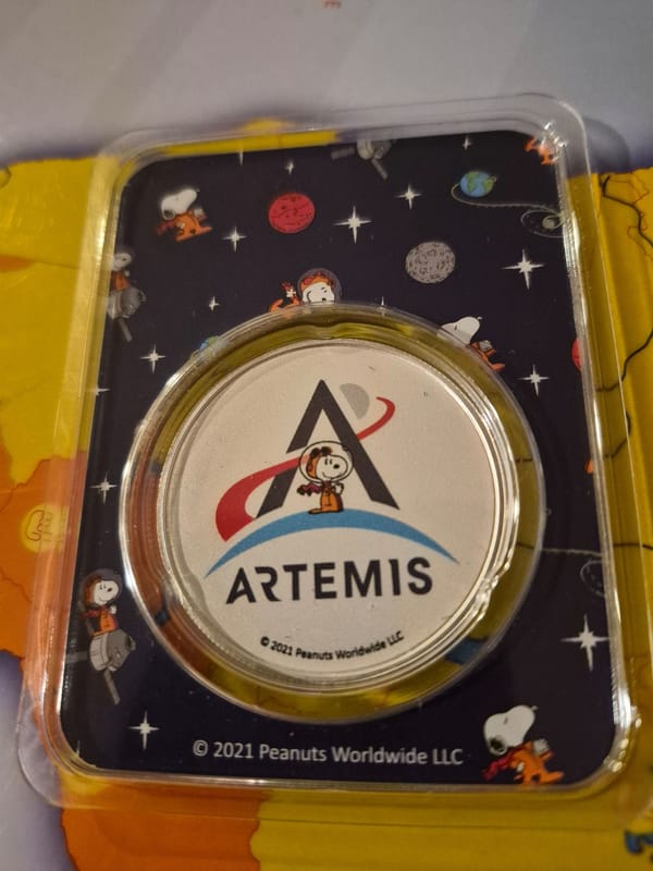 PEANUTS Artemis 1 ounce silver in sealed case. - Image 2