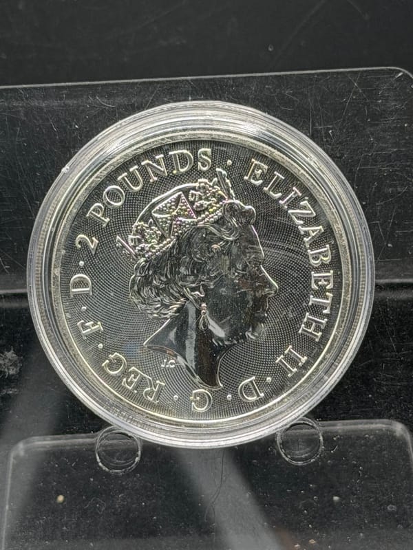 Royal Mint 2022 1oz Fine Silver Royal Coat Of Arms - Image 2