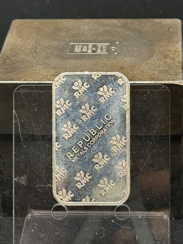 NEAR SPOT Silver 1oz RMC Republic Bar - Image 2