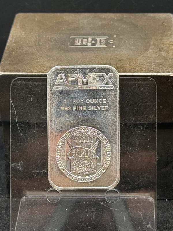 NEAR SPOT Silver 1oz APMEX bar - Image 2
