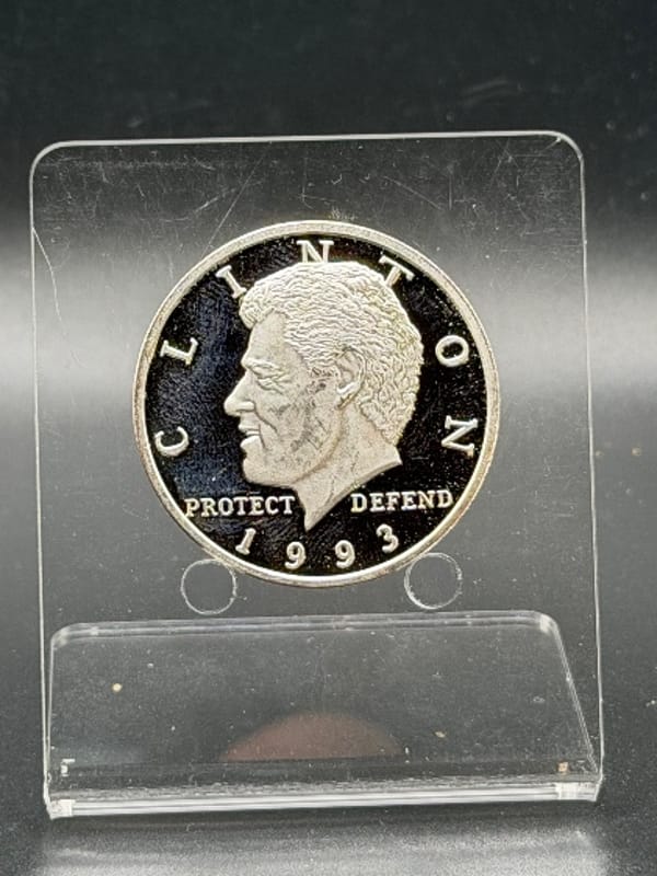 Silver Bill Clinton Silver 1oz Round ~ 999 Silver - Image 1