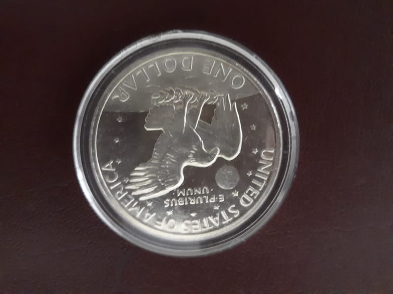 1971 "Brown Ike" 40% Silver Dollar - Capsule Only - Image 6