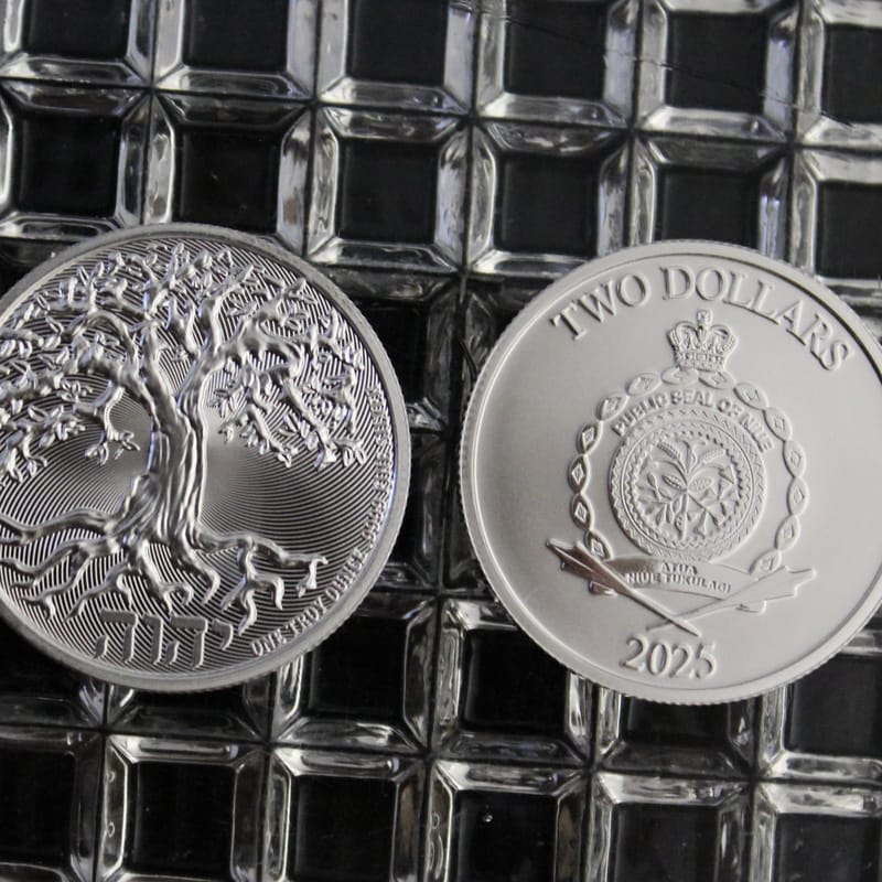2025 Niue $2 Tree of Life