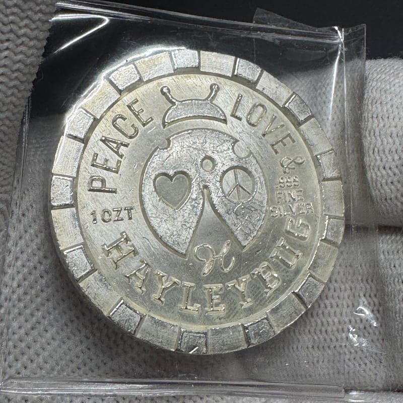 DISCOUNT HAYLEYBUG 1 oz Poker Chip Stacker 